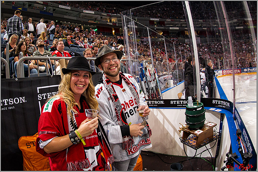 Koelner Haie - EHC Red Bull Muenchen , 16.09.16(KW37)